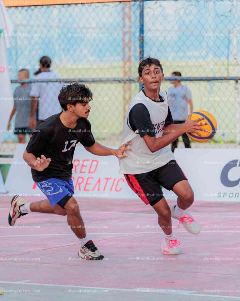 Hulhangu 3X3 Day 2 Evening Collection Image